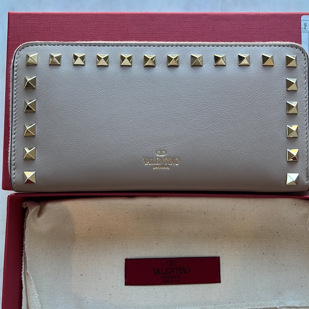 Valentino rockstuds continental wallet - Picture 2 of 6